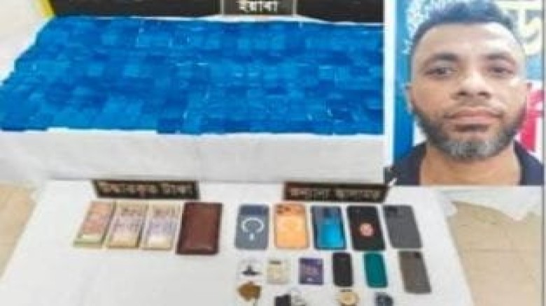 পটিয়ার মাদকদ্রব্য অফিসার মামুন ইয়াবাসহর্্যাবের হাতে আটক...