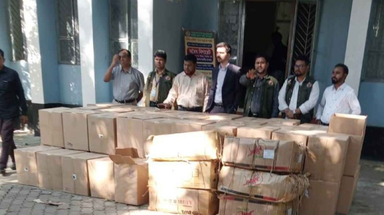 চট্টগ্রামে কাস্টমসের অভিযানে ৭ লাখ অবৈধ বিড়ি-সিগারেট জব্দ...