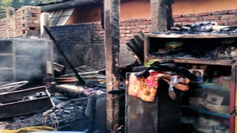 হাটহাজারীতে বৈদ্যুতিক শর্ট সার্কিটের আগুনে পুড়ল দুই বসতঘর...