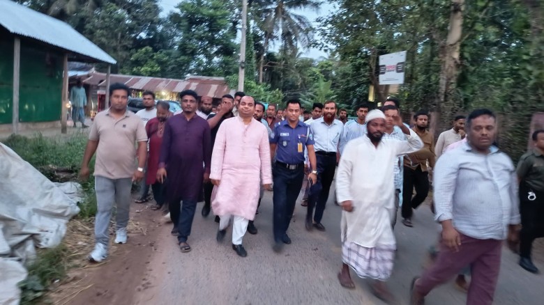 চন্দনাইশে রাউলিবাগ বাইতুল আমান জামে মসজিদ পরিদর্শনে এমপি জসি