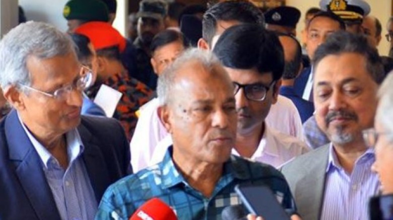 বিজয় দিবসে এবারও প্যারেড হবে না স্বরাষ্ট্র উপদেষ্টা