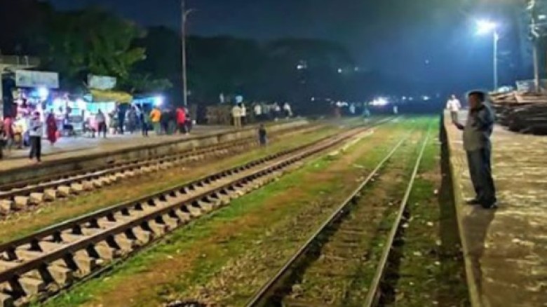 বায়েজিদে ট্রেনের ধাক্কায় বাইক আরোহী নিহত