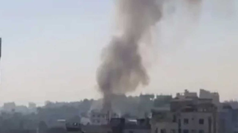 চট্টগ্রামে বস্তিতে আগুন ঘণ্টাখানেকের চেষ্টায় নিয়ন্ত্রণে