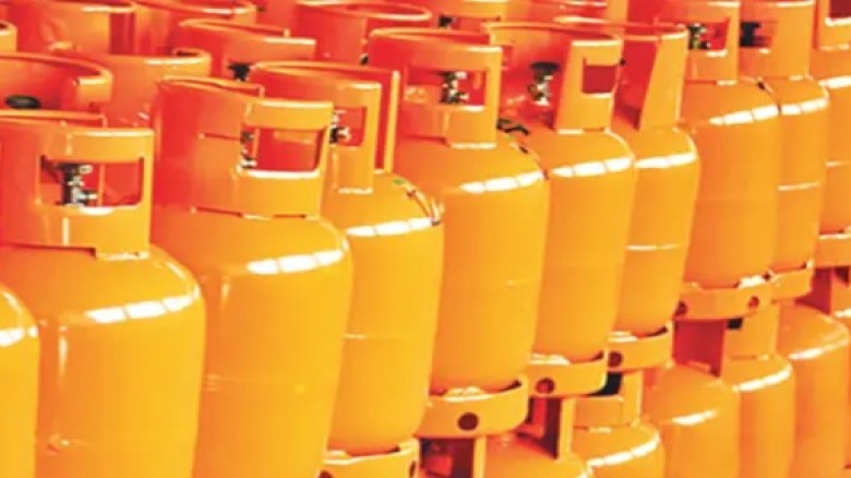 দুপুর ৩টায় আসছে এলপিজির নতুন দাম—সিদ্ধান্ত দেবে বিইআরসি