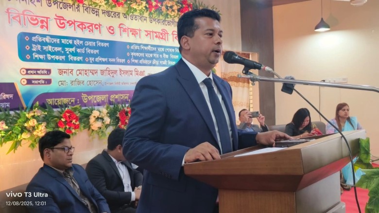 চন্দনাইশে উপজেলার নব-নির্মিত প্রশাসনিক ভবন শুভ উদ্বোধন করেন 