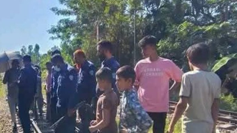 মিরসরাইয়ে রেললাইনের পাশে পড়ে ছিল অজ্ঞাতনামা যুবকের লাশ
