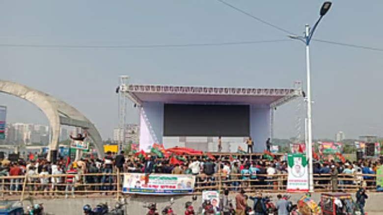 তারেক রহমানের গণসংবর্ধনায় প্রস্তুত হচ্ছে মঞ্চ, বাড়ছে নেতা–কর