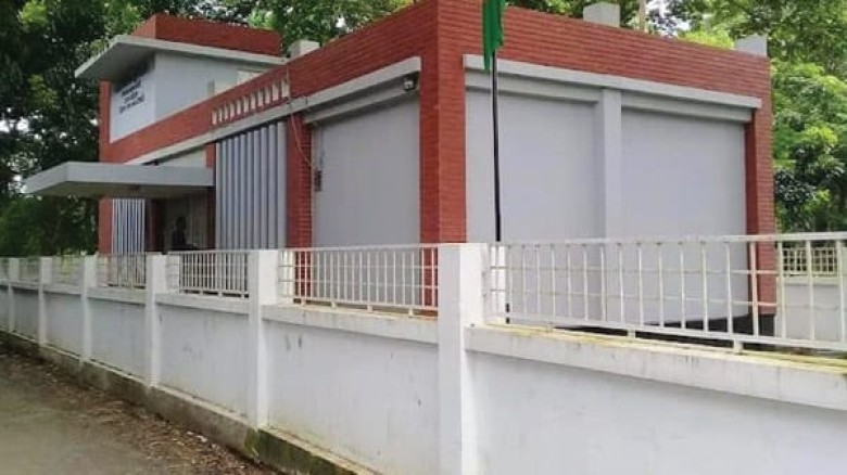 বোয়ালখালীর আমুচিয়া ইউনিয়ন ভূমি অফিসে চুরি