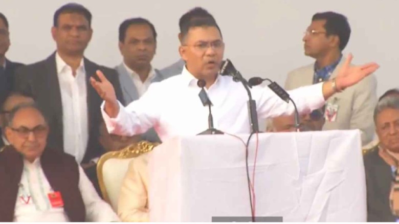 সংবর্ধনা মঞ্চে তারেক রহমান