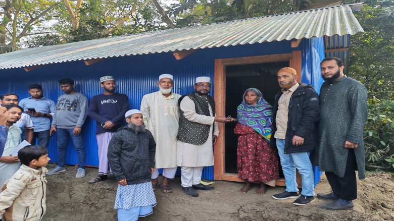 মিরসরাইয়ে জামায়াতের উদ্যোগে নিরাপদ ছাদের স্বপ্ন পূরণ হলো ফ