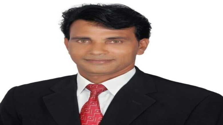 আনোয়ারায় মহিলা ইউপি সদস্যকে পরিষদের ভিতরে মারধর