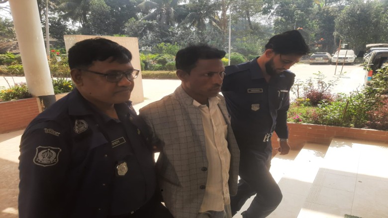 বাঁশখালীতে সেনাবাহিনী ও পুলিশের  যৌথ অভিযানে ১টি দেশীয় এলজিস