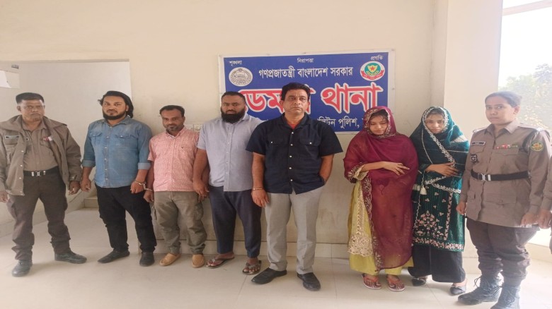 ভয়ংকর প্রতারণা নেটওয়ার্ক ভাঙলো ডেমরা পুলিশ, আটক ৬