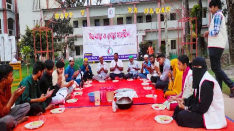 বোয়ালখালীতে যুব রেডক্রিসেন্টের ইফতার ও দোয়া মাহফিল অনুষ্ঠিত