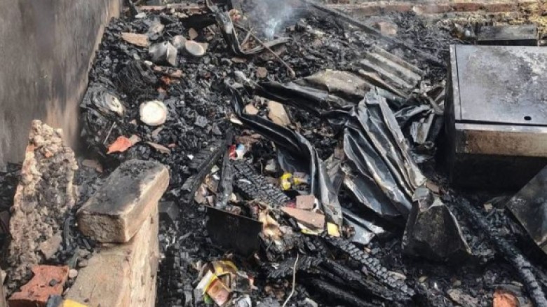 ফটিকছড়িতে আগুনে পুড়ল ৩ দোকান, বাইক ও রিকশা