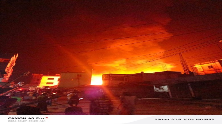 খাগড়াছড়িতে ভয়াবহ অগ্নিকাণ্ড ৩৫টি দোকান পুড়ে ছাই ৫কোটি টাকার 