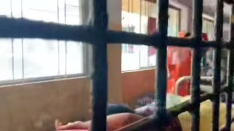 পটিয়ায় মায়ের বকুনী খেয়ে স্কুল ছাত্রীর আত্মহত্যা।