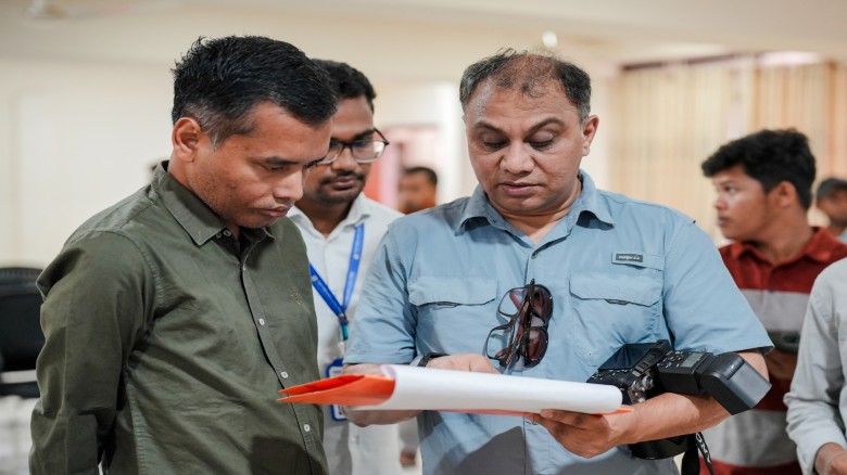 পরিচ্ছন্নতা কর্মীদের জন্য স্বাস্থ্য ও সুরক্ষা ক্যাম্প অনুষ্ঠ