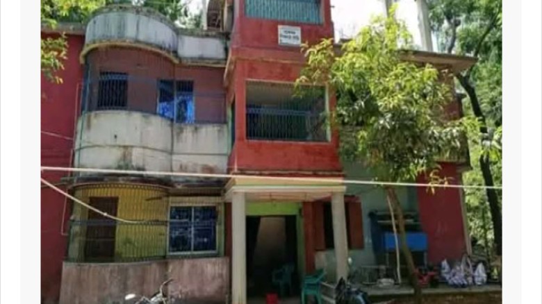 অস্ত্রের মুখে পরিবারকে জিম্মি করে ডাকাতি, টাকা ও স্বর্ণালংকা