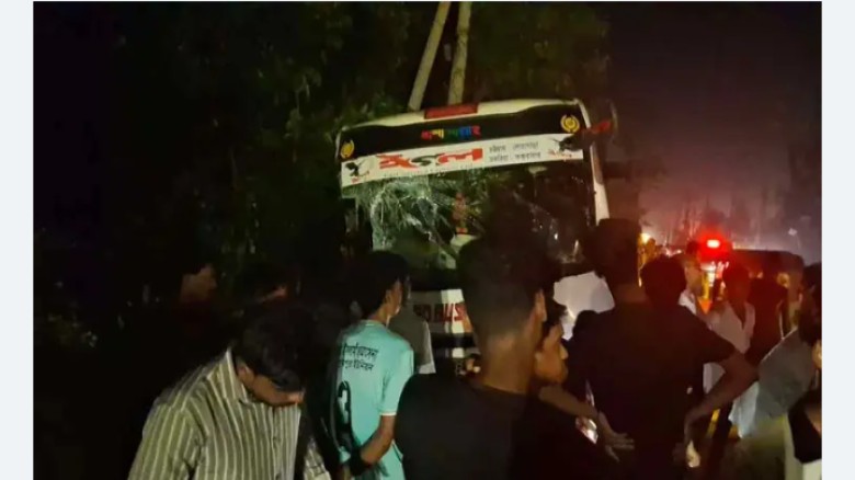 কর্ণফুলীতে বাস-লেগুনা সংঘর্ষে নিহত বেড়ে ৪
