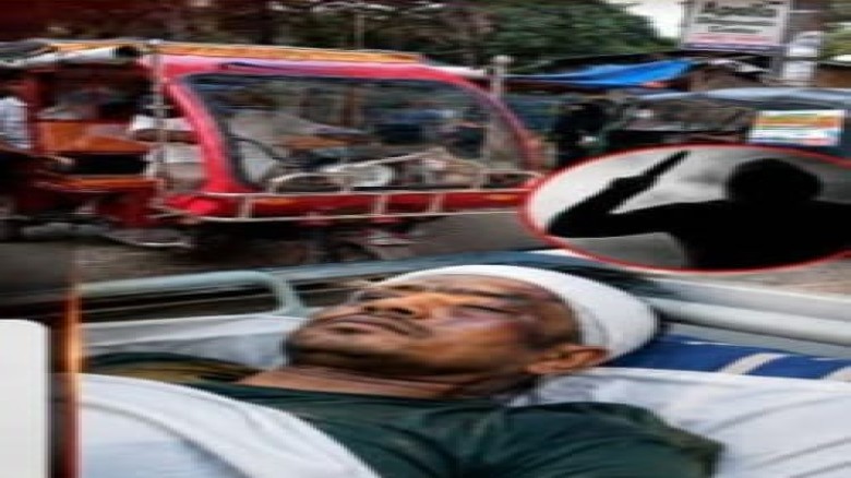 যাত্রীবেশে চালককে কুপিয়ে রিকশা ছিনতাই