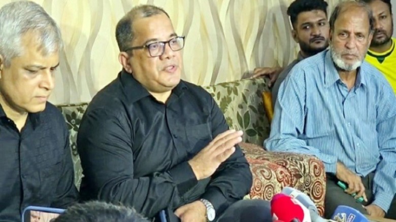 ক্রিকেটার নাঈমের বাসায় গিয়ে দুঃখ প্রকাশ সিএমপি কমিশনারের