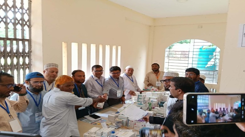 লোহাগাড়ায় বিনামূল্যে চিকিৎসা ক্যাম্প  সেবা নিলেন ৫ শতাধিক অস