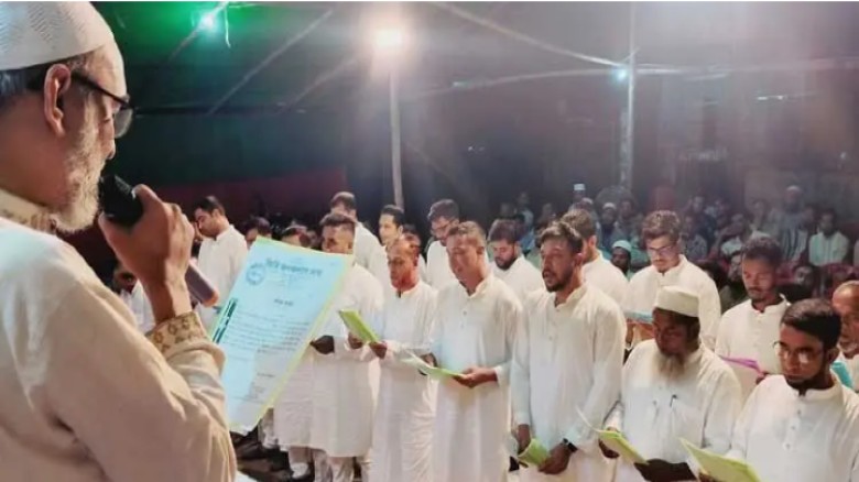 শিক্ষকের কাছে নিলেন জনকল্যাণের শপথ