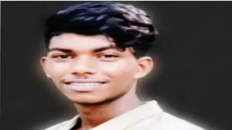 হাটহাজারীতে প্রেমিকার সঙ্গে ভিডিওকলে থেকে যুবকের আত্মহত্যা