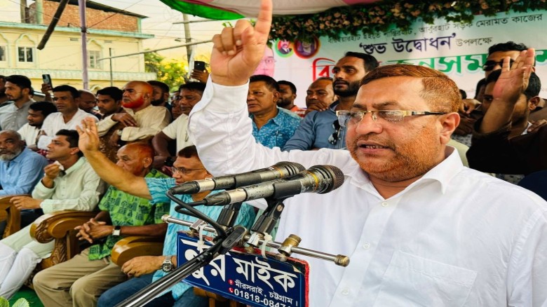 ফ্যামিলি কার্ডের বিরোধিতাকারীরাই এখন কার্ডের জন্য বিএনপি নেত