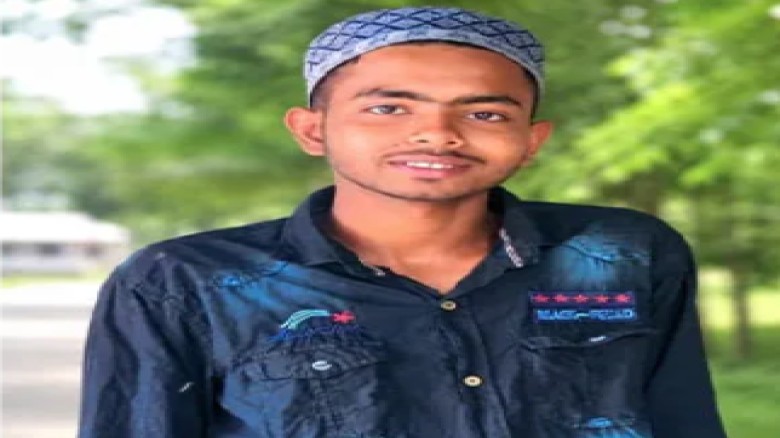 বন্যায় ক্ষতিগ্রস্ত ঘর মেরামতের সময় বিদ্যুৎস্পৃষ্টে তরুণের মৃ
