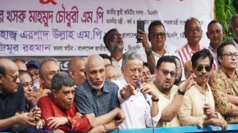সংকট কাটিয়ে দেশকে এগিয়ে নেবে বিএনপি: আমির খসরু