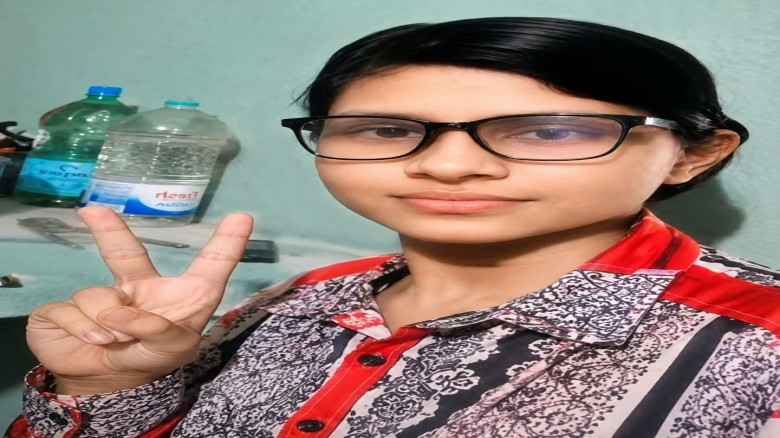 বোয়ালখালীতে ছাত্রীর মরদেহ উদ্ধার,ফেসবুকে আবেগঘন পোস্ট