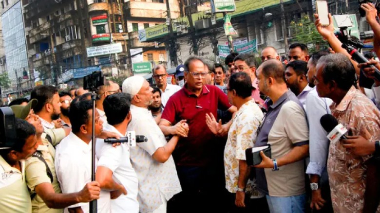 ফুটপাত-সড়ক দখল করে দোকান নয়: সিডিএ চেয়ারম্যান