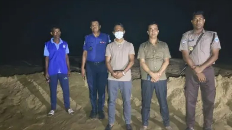 হালদা থেকে অবৈধ বালু উত্তোলন বন্ধে এসিল্যান্ড-ওসির অভিযান